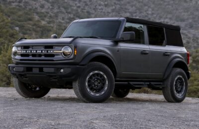 Ford recheamă aproape 777.000 de vehicule din cauza transmisiei și a unor probleme la aripi