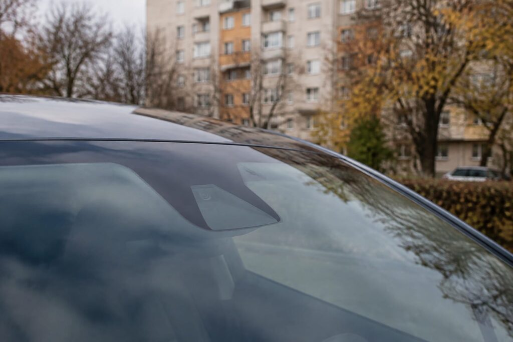 Tesla a ocolit întrebarea despre modernizarea gratuită a mașinilor care nu pot conduce singure